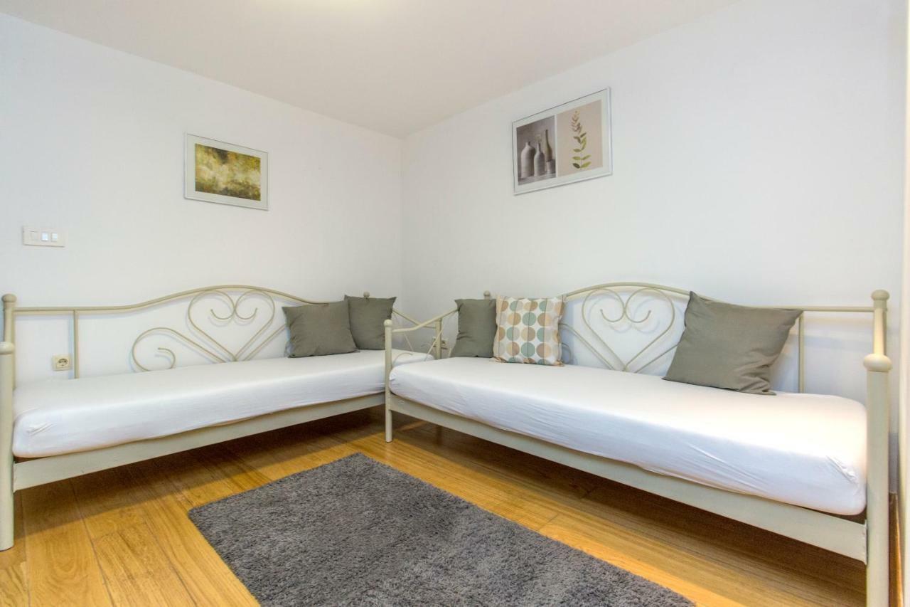 שיבניק Apartment Ivan City Center מראה חיצוני תמונה